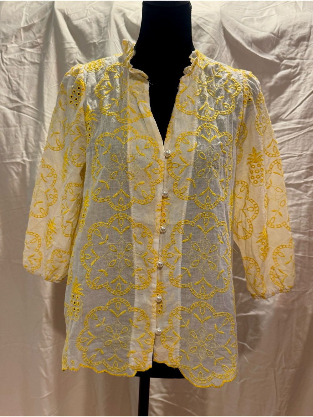 Kindred Embroidered Yellow Eyelet Button-Front Blouse